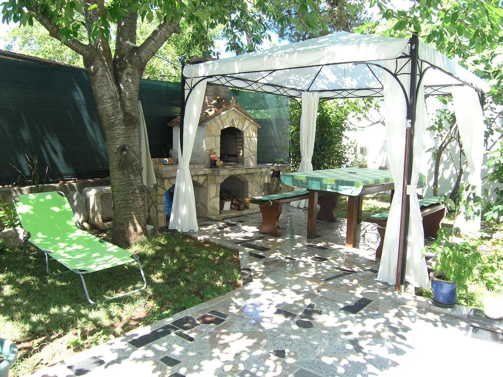 Apartman Vera Krk Town Εξωτερικό φωτογραφία