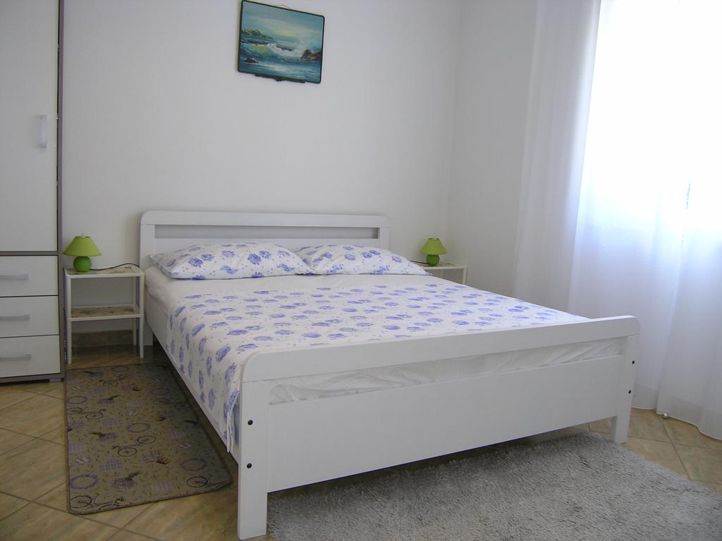 Apartman Vera Krk Town Εξωτερικό φωτογραφία