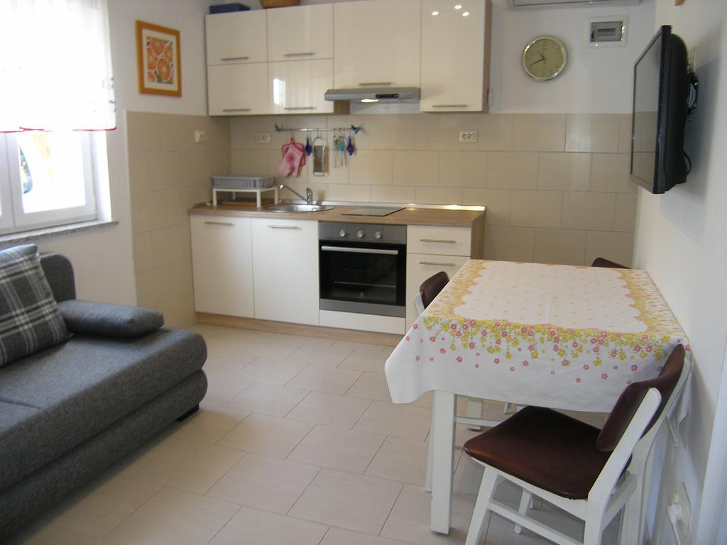 Apartman Vera Krk Town Εξωτερικό φωτογραφία
